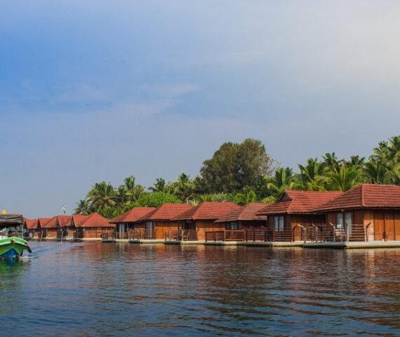 Poovar