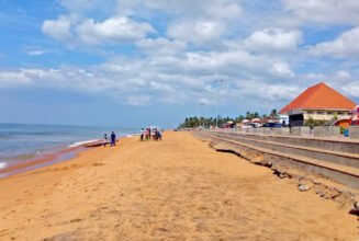 Shangumugham Beach