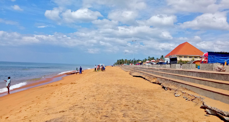 Shangumugham Beach